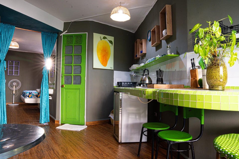 Kitchen or kitchenette, Food, stove, kitchen