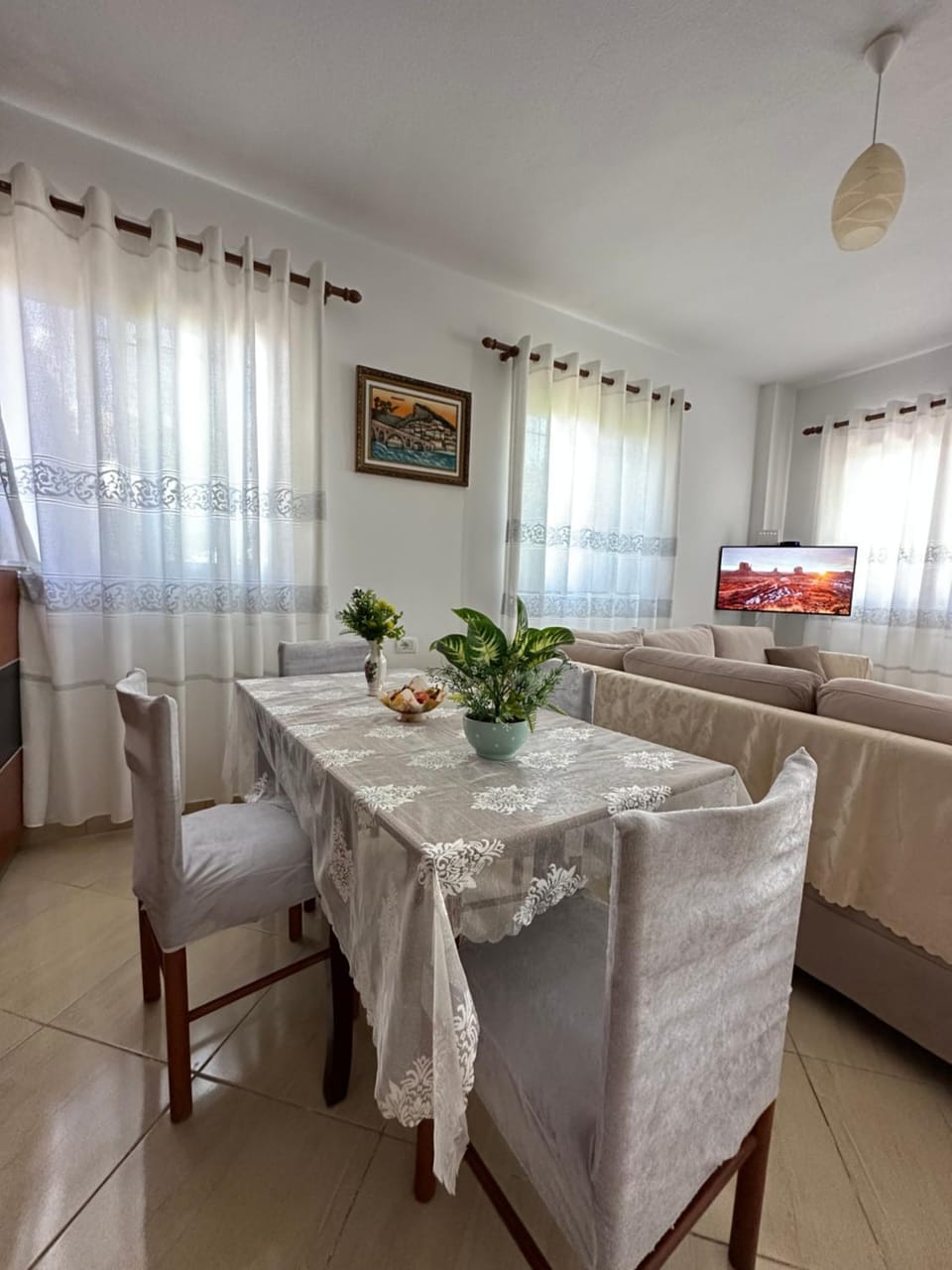 Living room, Seating area, Dining area