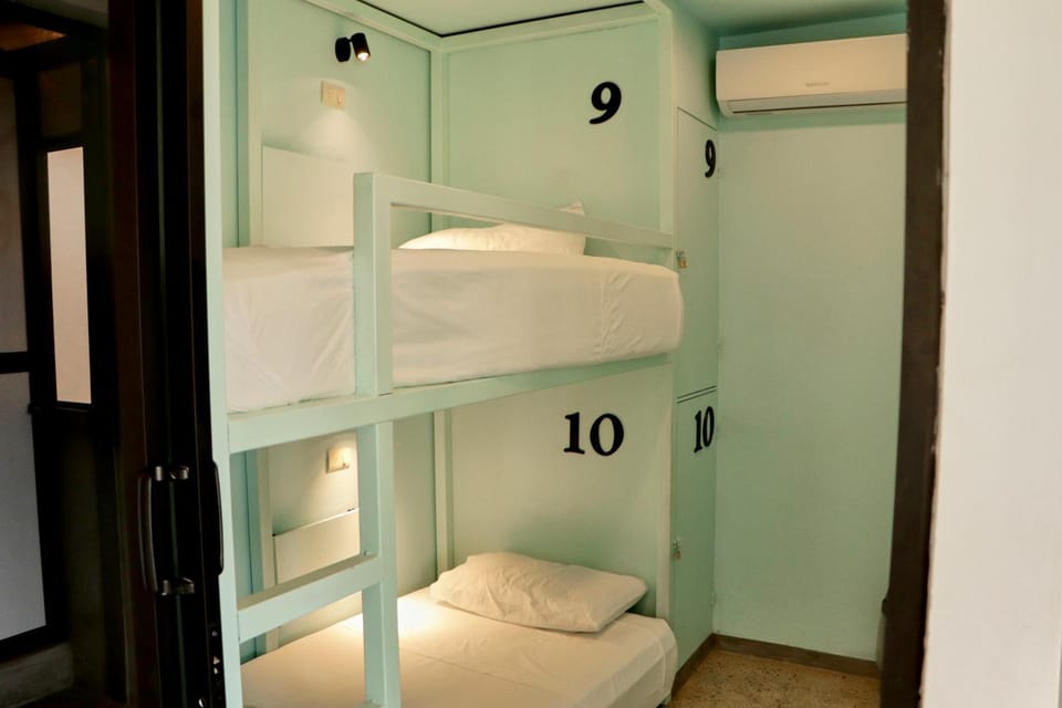 bunk bed