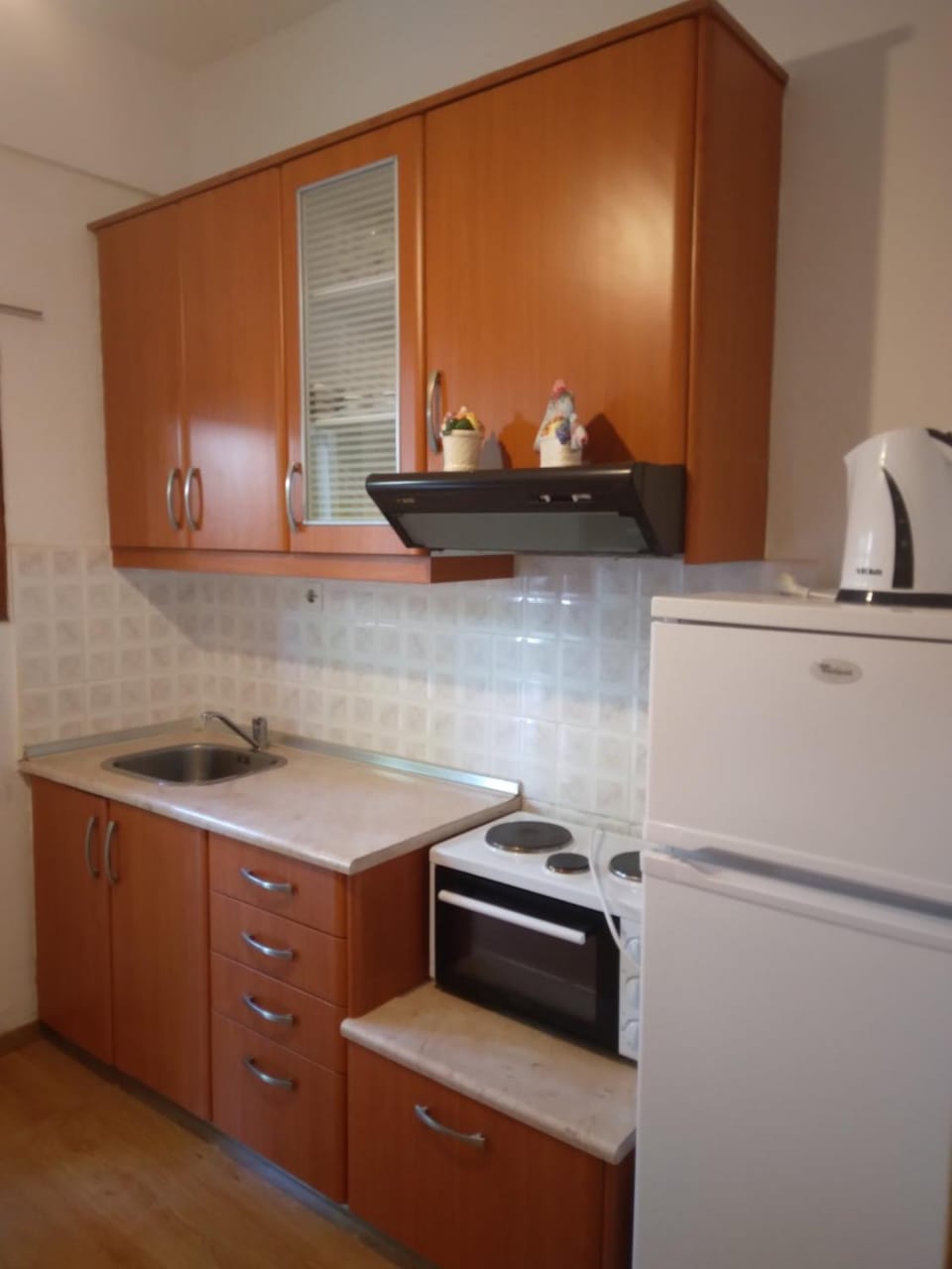 Kitchen or kitchenette, pet friendly, stove