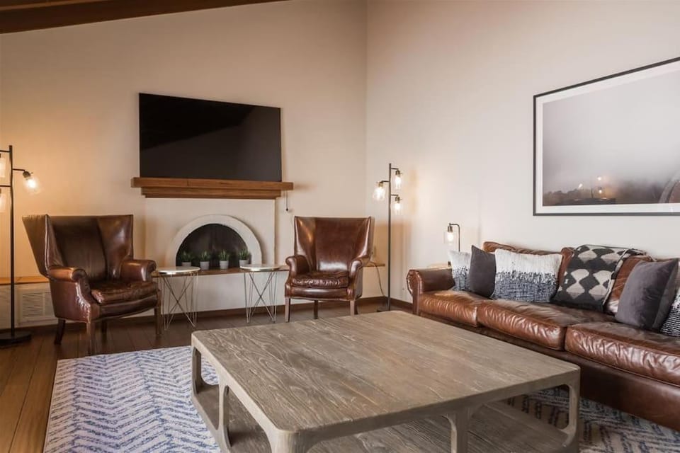 Spacious Arcadia Lite house w pool mtn views House in Phoenix