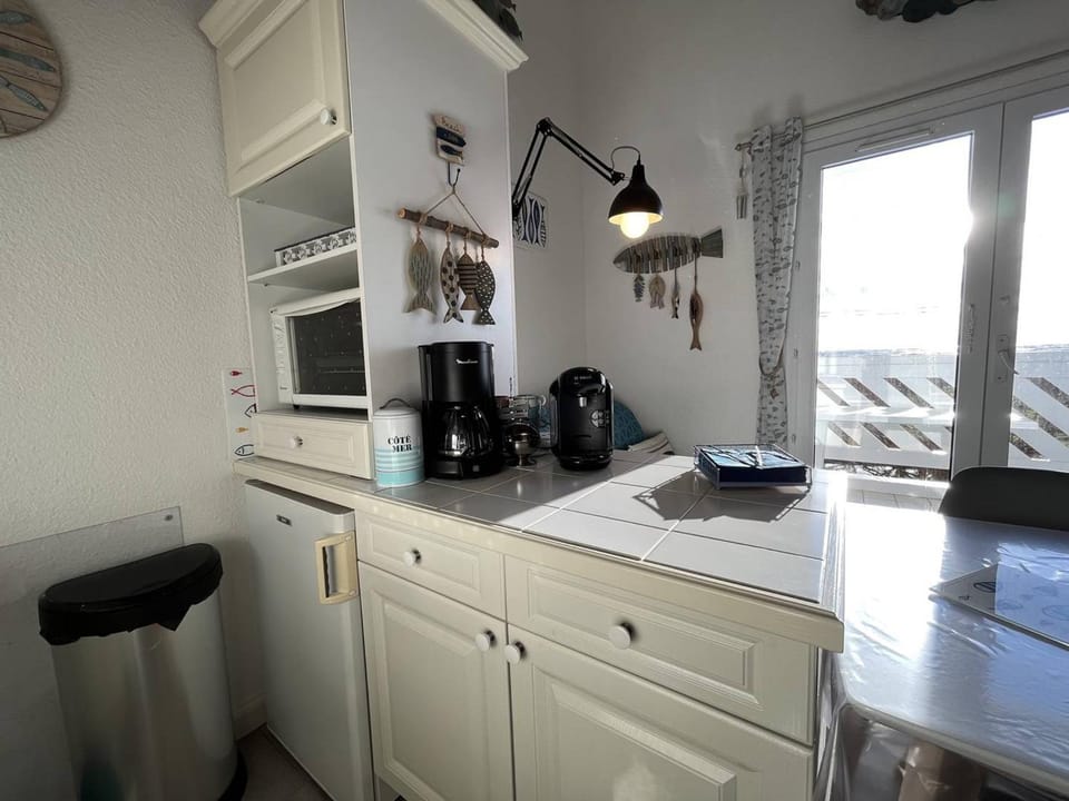 Appartement 2 pièces avec balcon, vue mer et parking à Saint-Pierre-d'Oléron, wifi inclus - FR-1-246A-170 Apartment in Nouvelle-Aquitaine