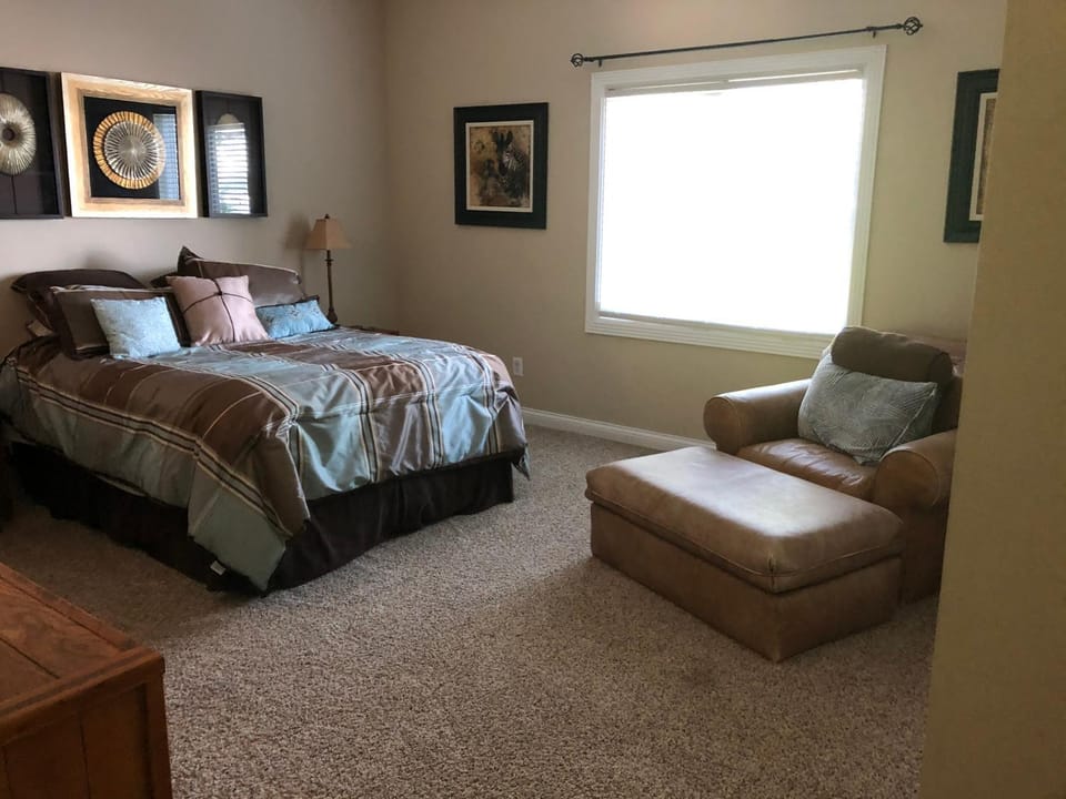 Luxury on the lake Apartment in Indianapolis