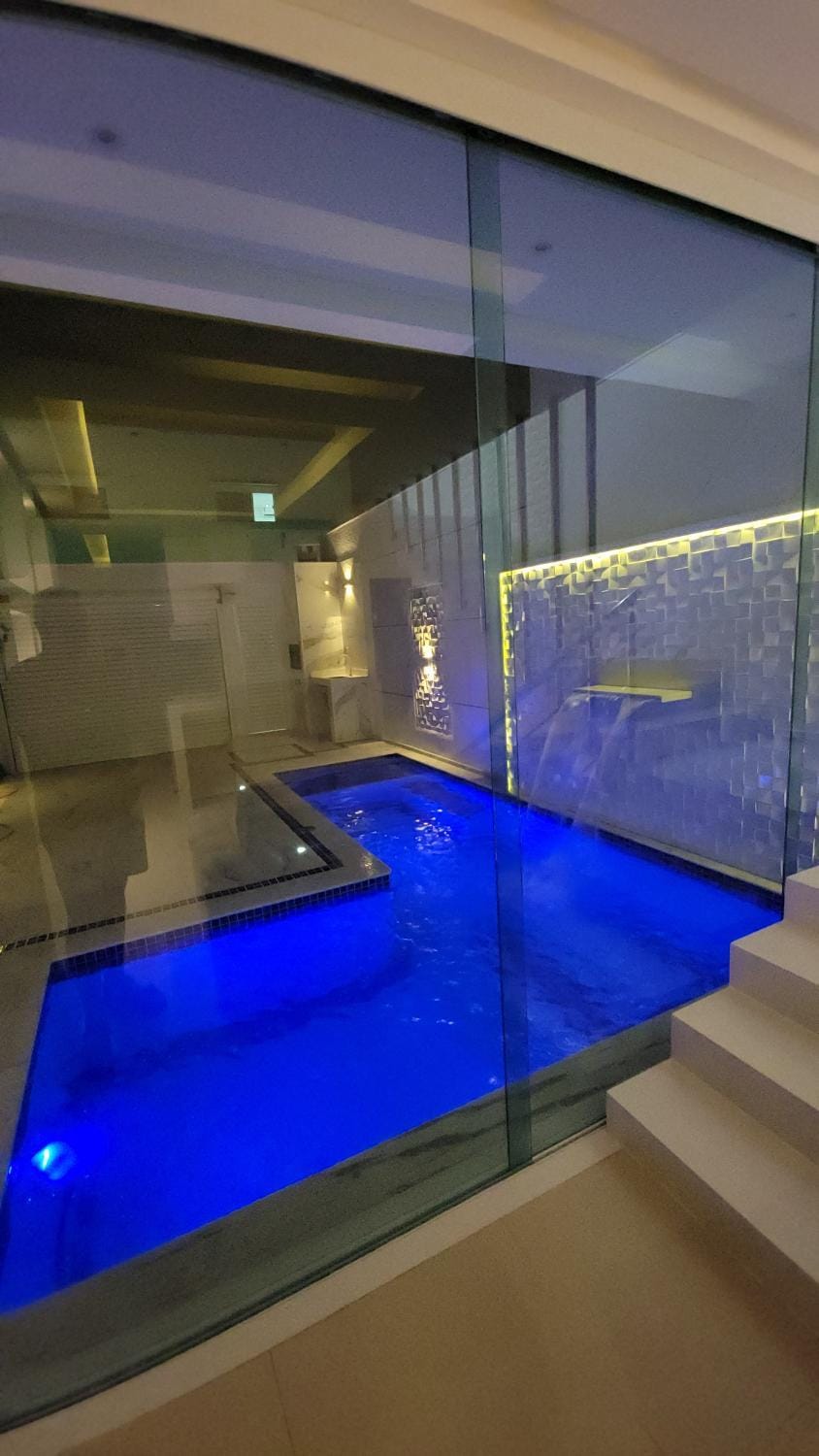 Pool view, Swimming pool, Swimming pool