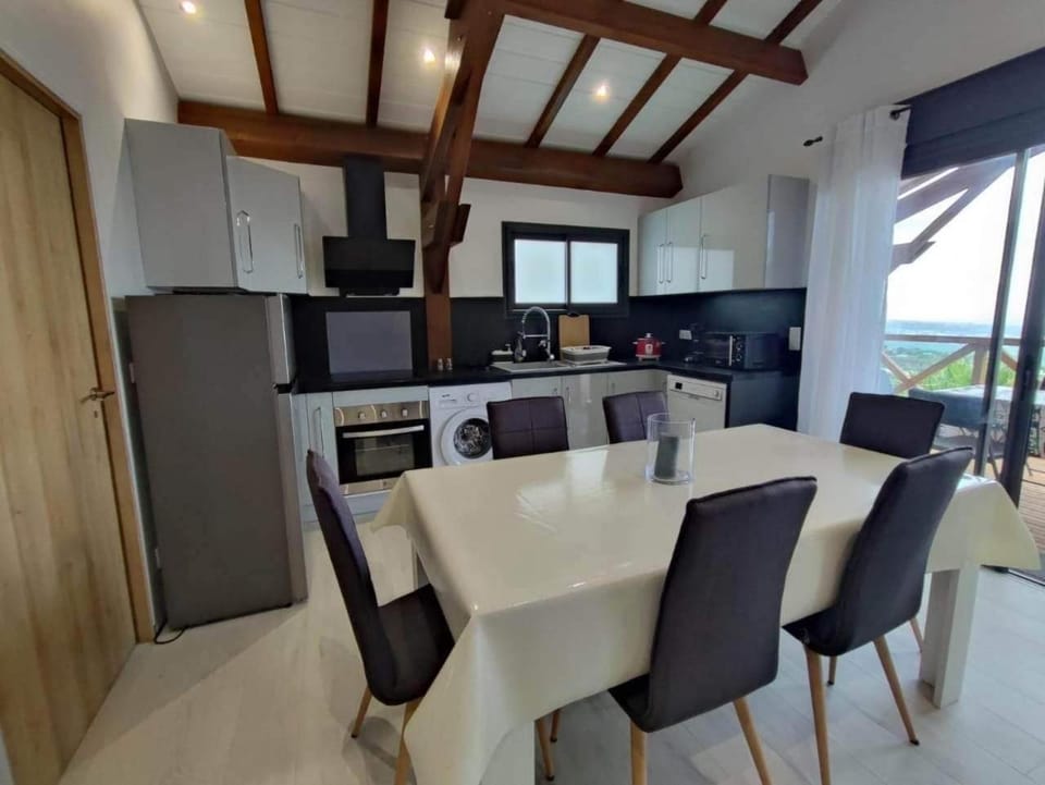 Dining area, dishwasher, minibar, pet friendly, stove, toaster