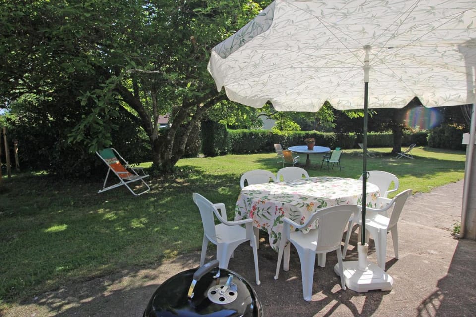 Patio, Garden view