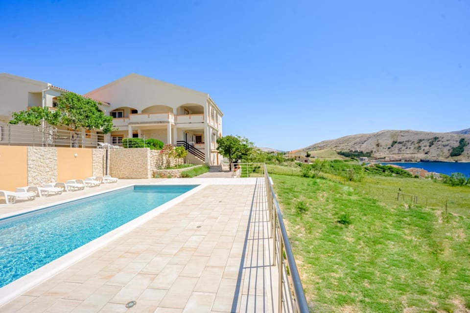 Property building, Mountain view, Pool view