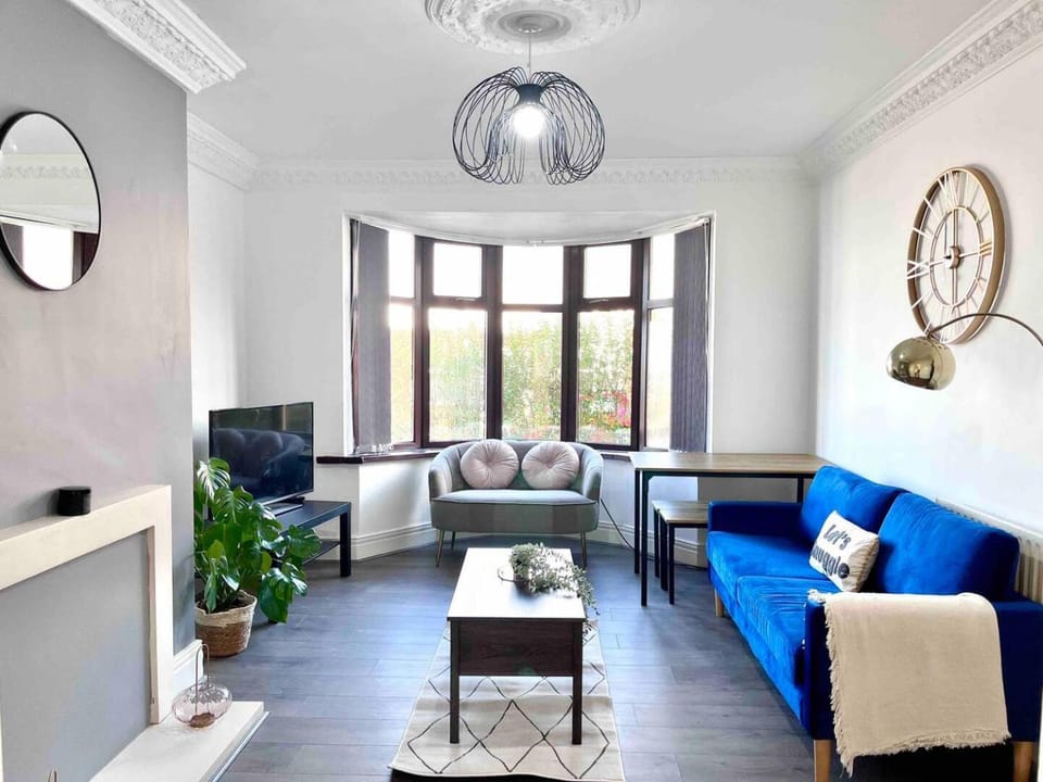 Bright house close to Quayside- free parking House in Gateshead