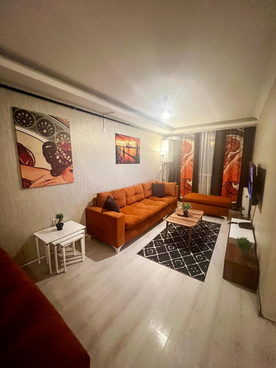 TV and multimedia, Living room, Seating area