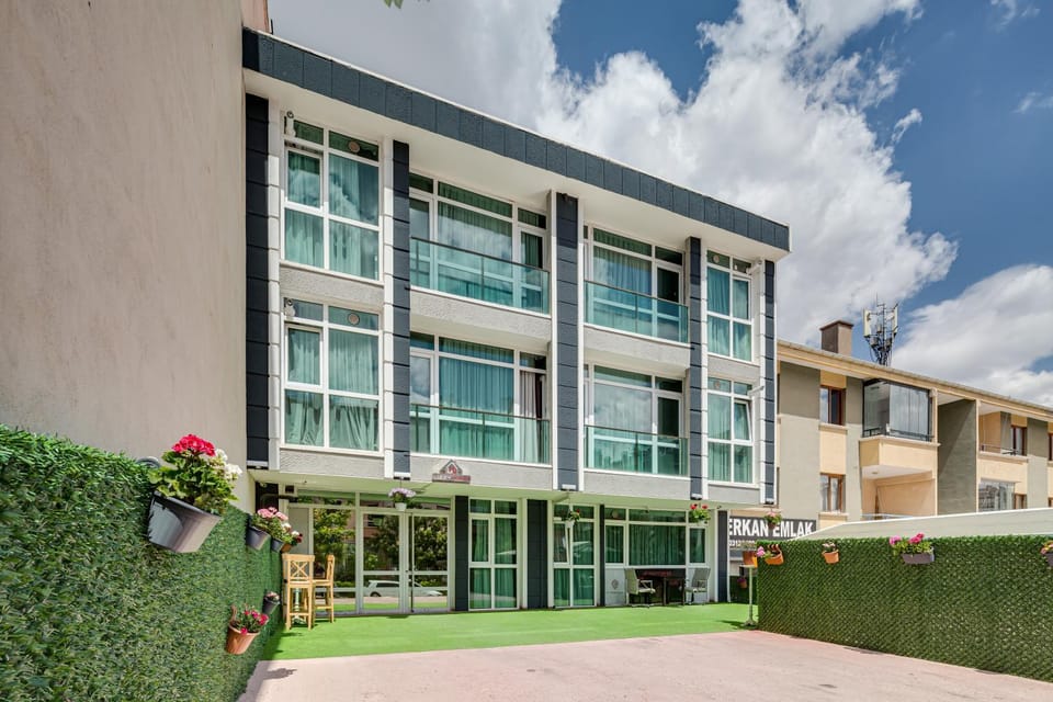 Property building, Garden