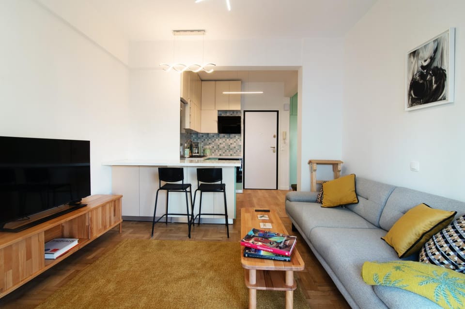 Communal lounge/ TV room, TV and multimedia, Kitchen or kitchenette, Living room, Seating area, Dining area