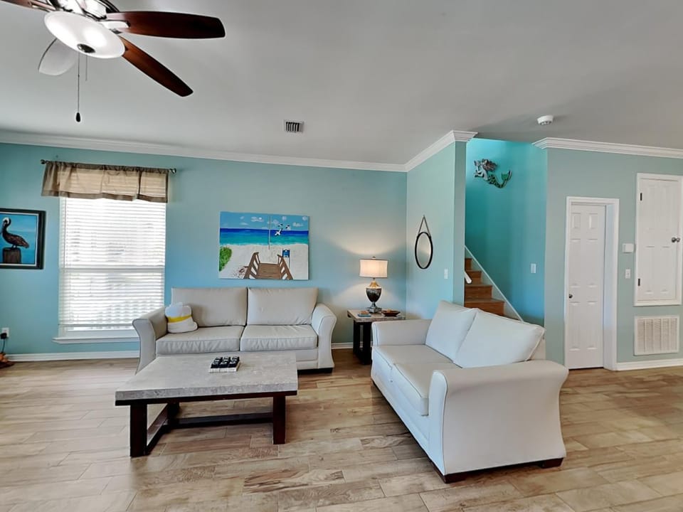 Living room, Seating area, furniture
