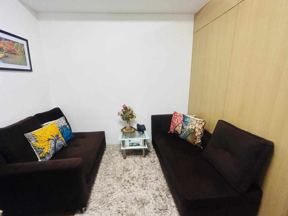 1BR Homy Furnished Unit Grace Residences Taguig Apartment in Makati