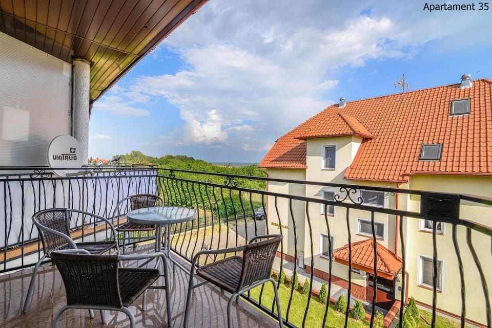 View (from property/room), Balcony/Terrace
