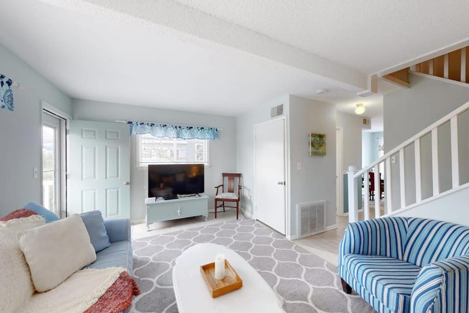 Dewey Villas --- 24 Dickinson Ave, Unit #8B House in Dewey Beach