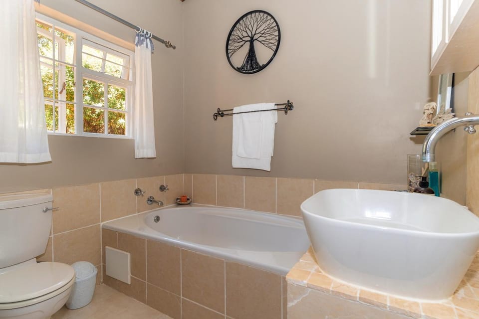 Toilet, Bathroom, Bath, towels