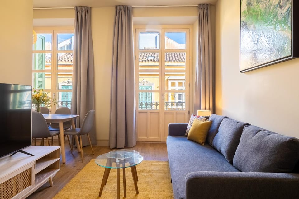 Communal lounge/ TV room, Seating area