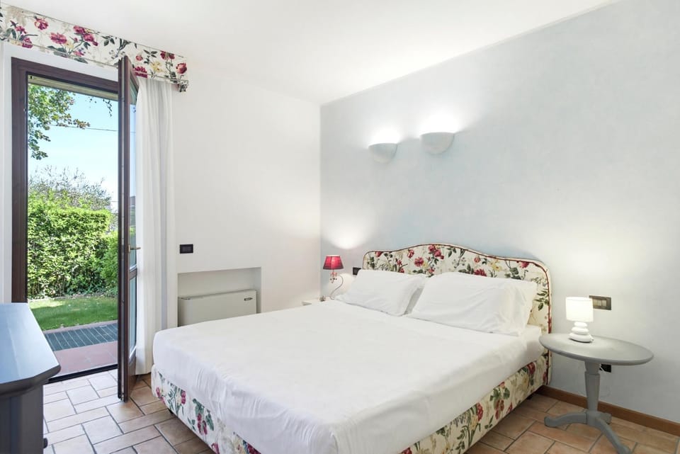 APARTMENT IRIS - Regarda Travel Apartment in Lazise