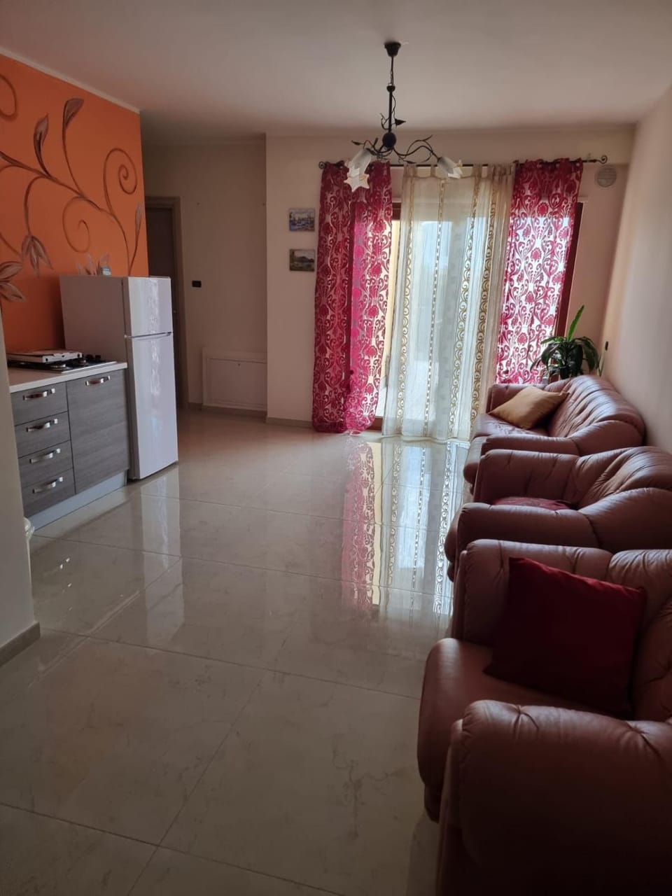 Kitchen or kitchenette, Living room
