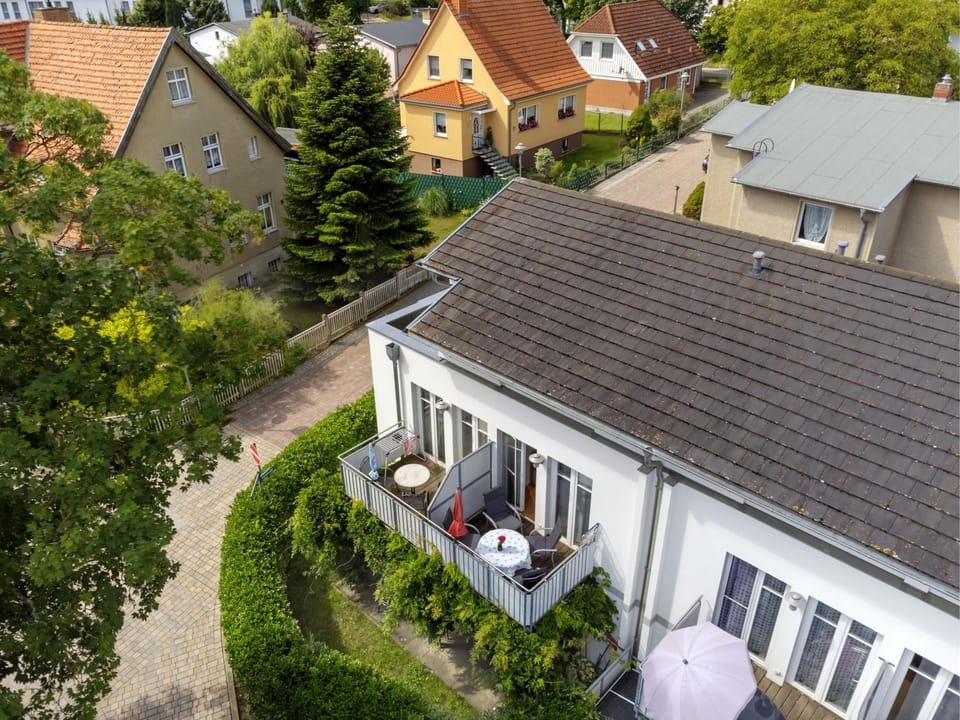 Property building, Bird's eye view