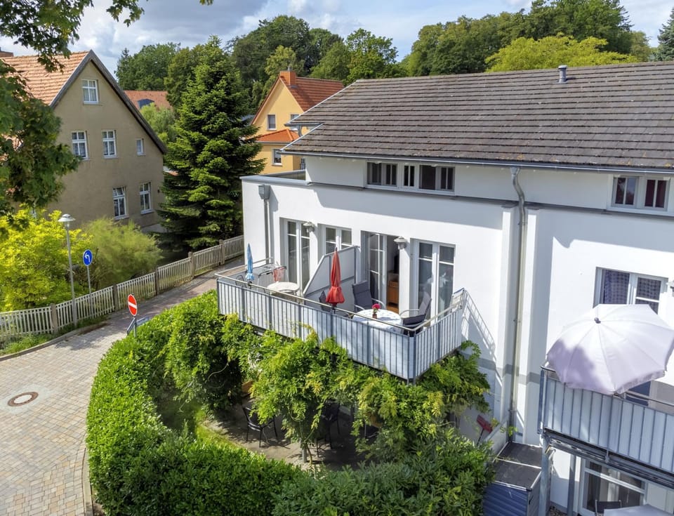 Property building, Balcony/Terrace
