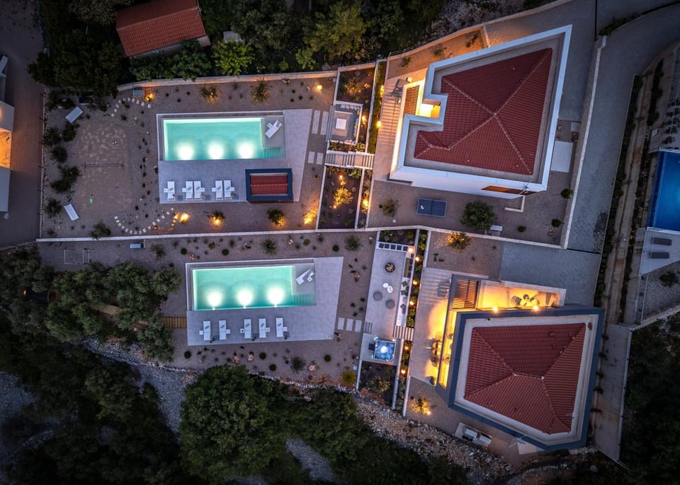 Property building, Bird's eye view