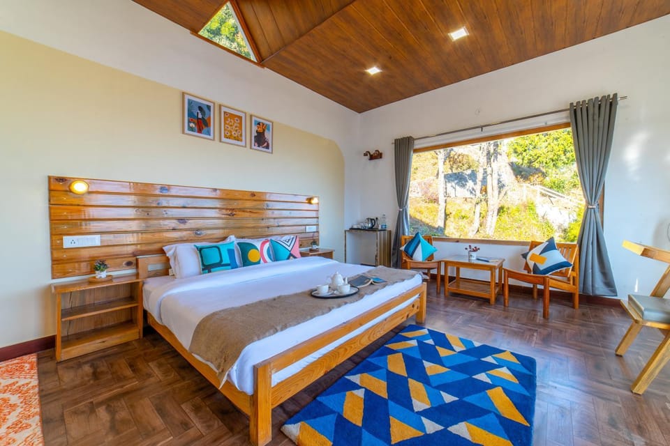 Living room, Photo of the whole room, Bedroom, towels