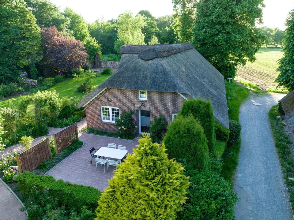 Property building, Garden