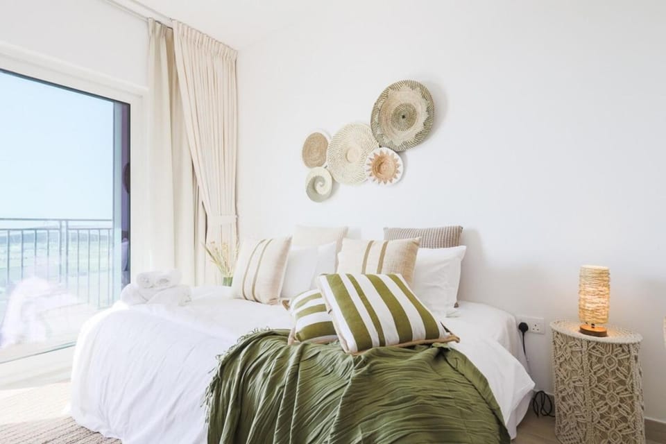 Voyage Studio In Waters Edge Apartment in Abu Dhabi