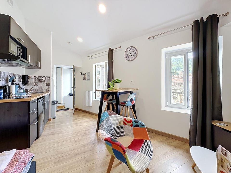 Le Montgy - Studio tout confort à Royat National Apartment in Auvergne-Rhône-Alpes