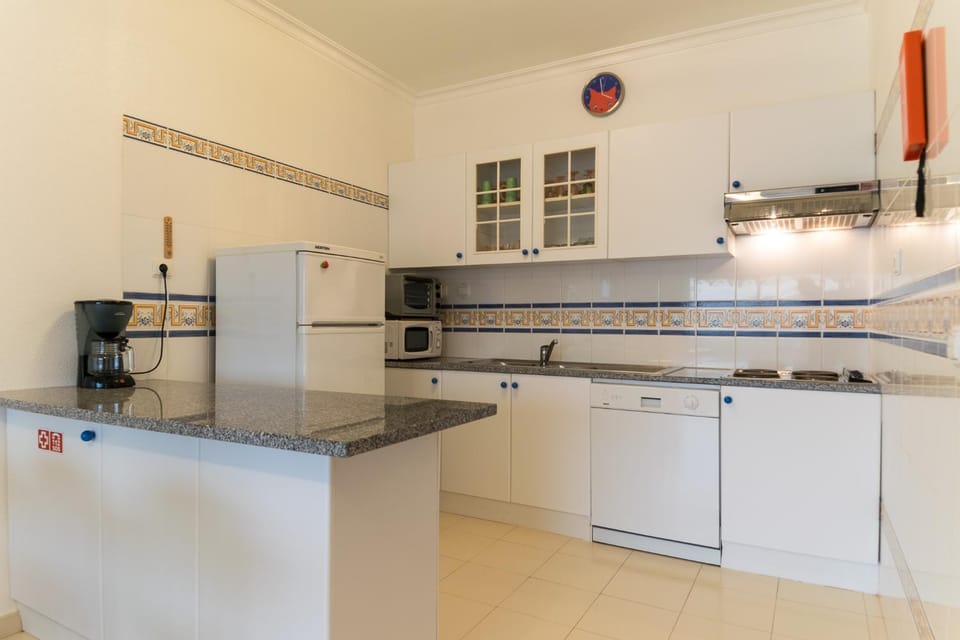 Kitchen or kitchenette, dishwasher, minibar, pet friendly, stove