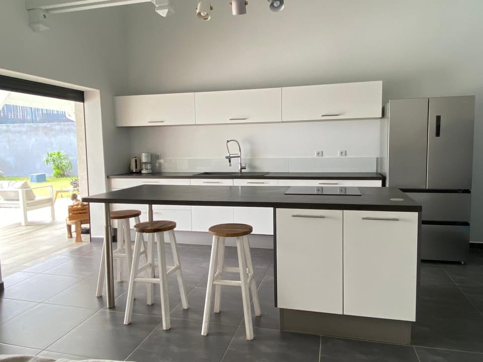 Garden, Table tennis, Coffee/tea facilities, Kitchen or kitchenette, Dining area, Swimming pool, Meals, Lunch, Dinner, Sunset, dishwasher, pet friendly, kitchen