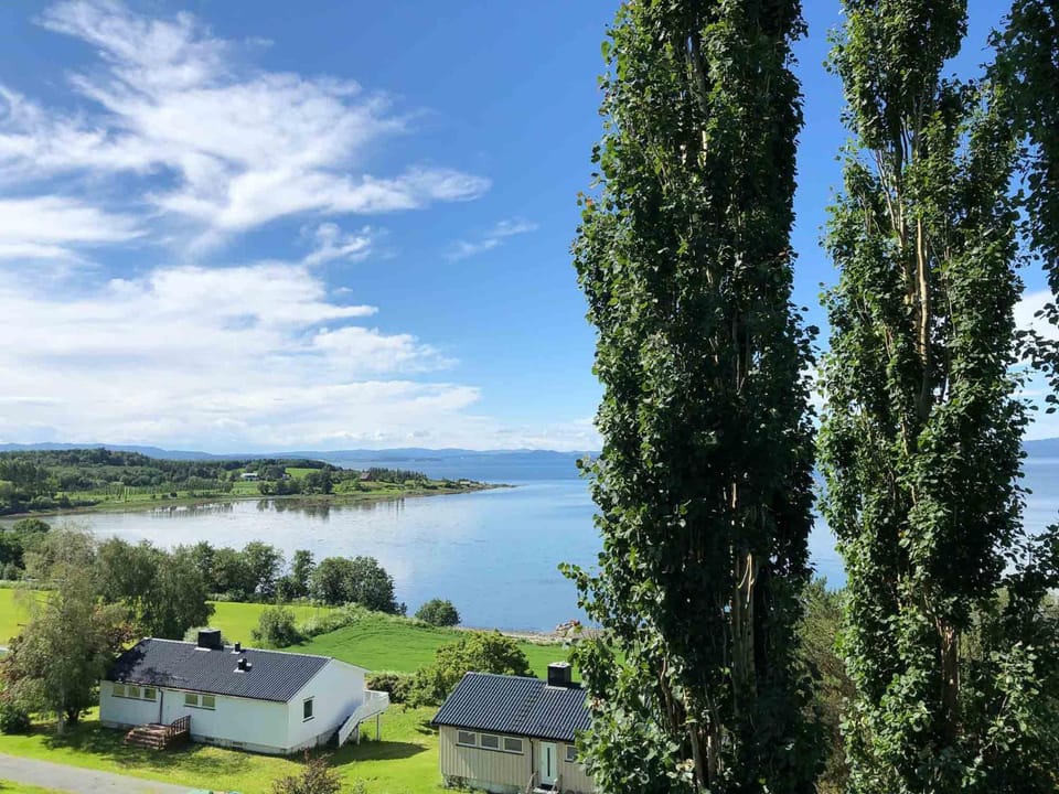 View (from property/room), Lake view, Sea view