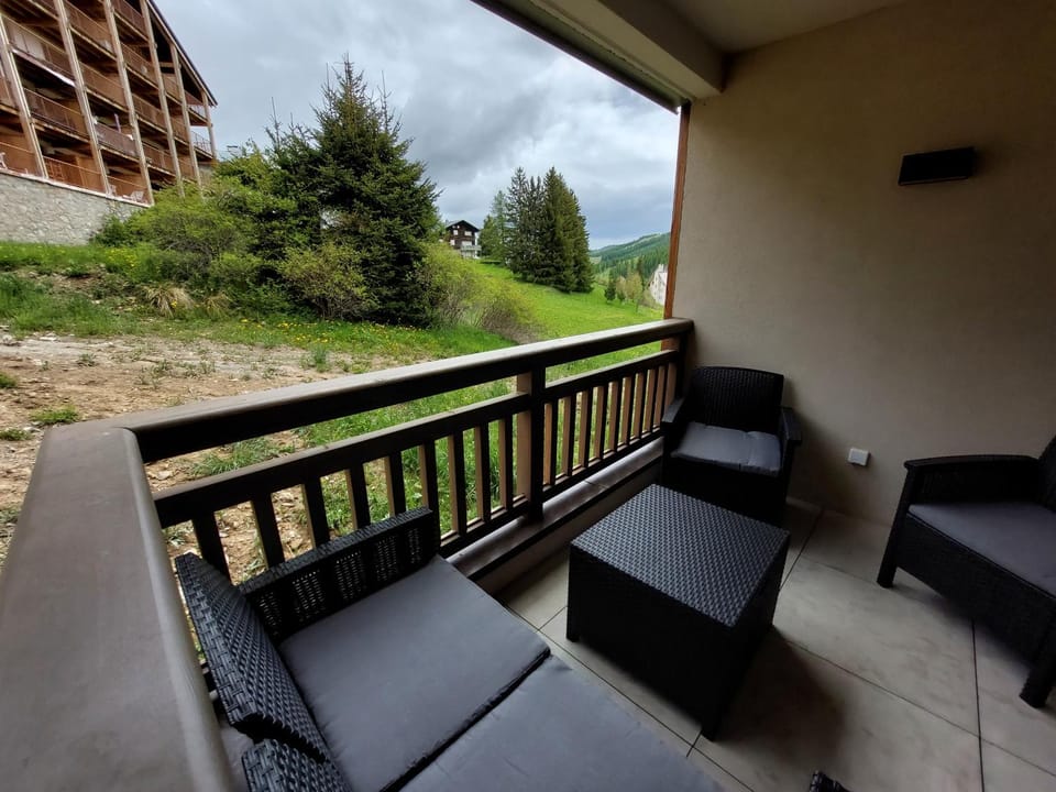 Appartement sur Valberg dans résidence neuve proche centre Apartment in Piedmont