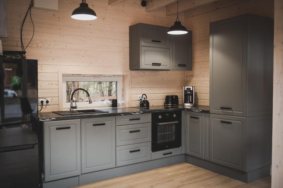 Coffee/tea facilities, View (from property/room), Kitchen or kitchenette, Area and facilities, dishwasher, hair dresser, locker, stove