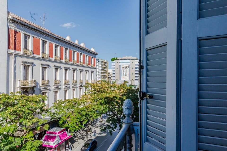 Property building, Day, City view