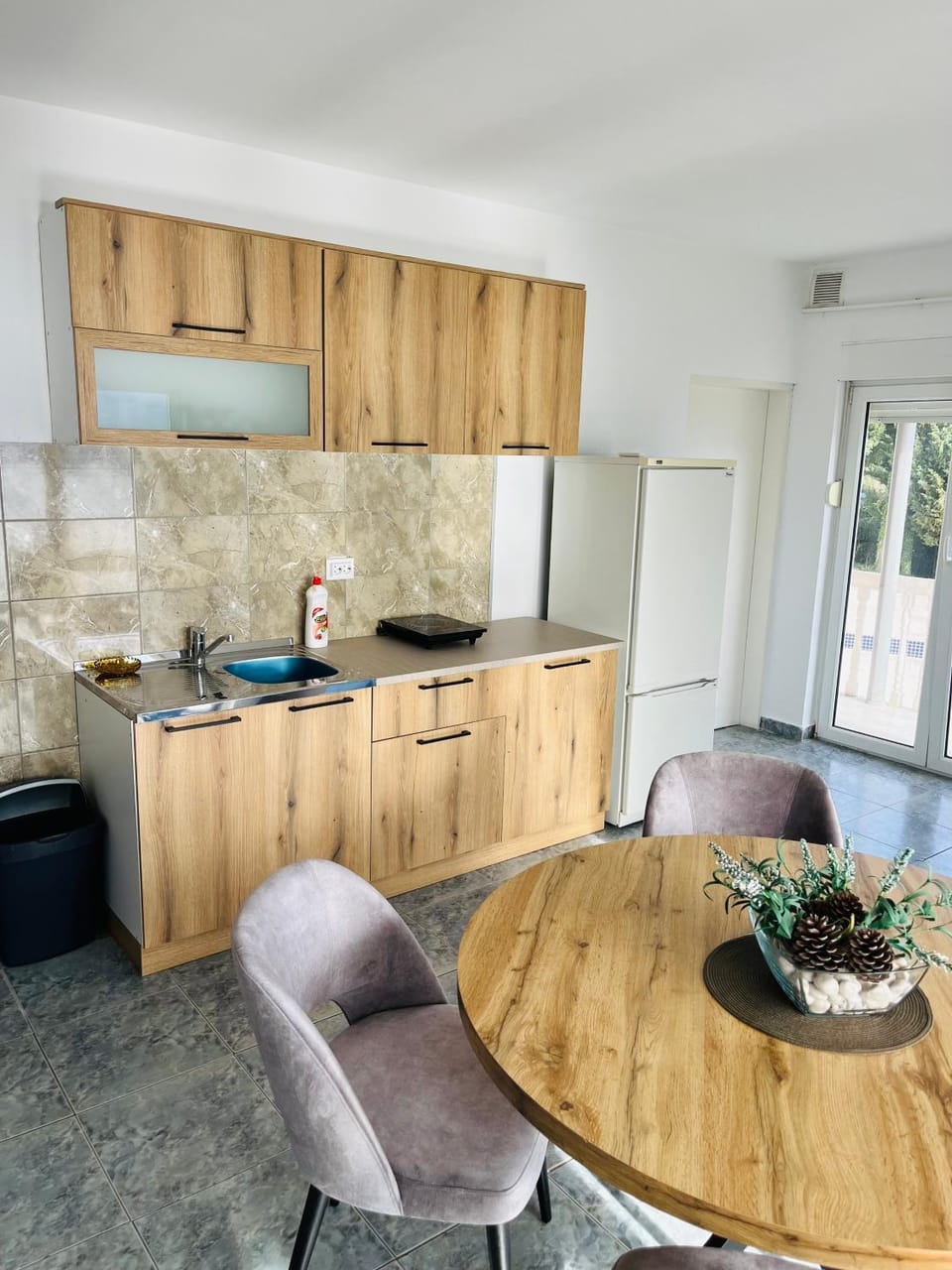 Kitchen or kitchenette, stove