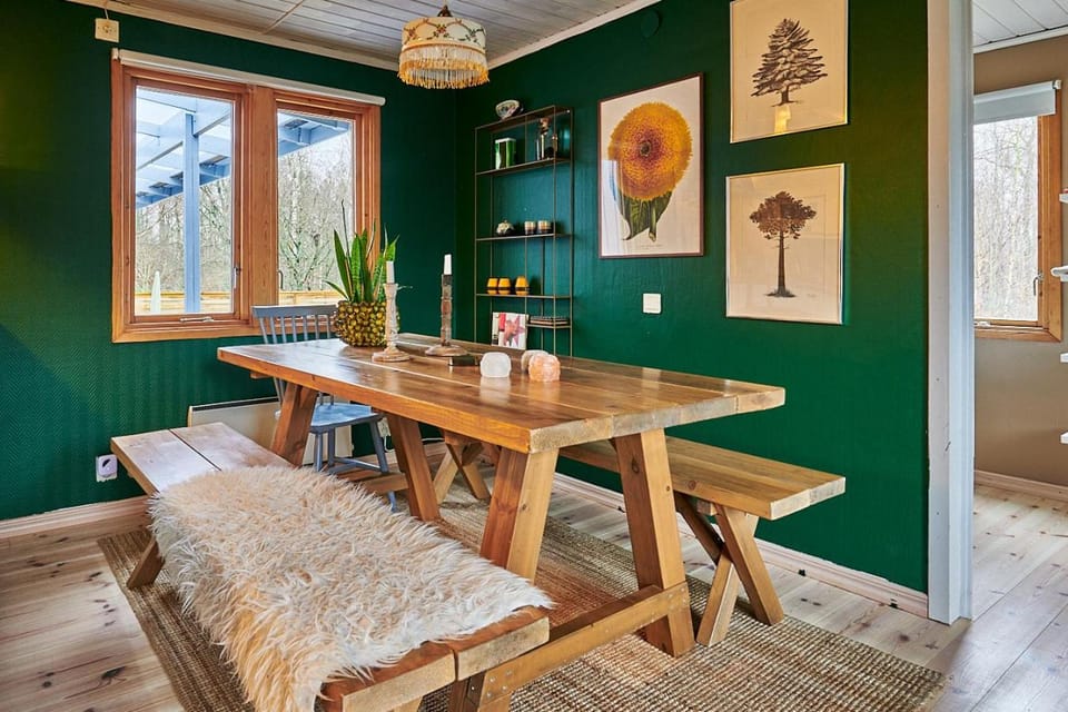 Cosy cabin w fireplace 3 mins from Söderåsen Park Cabin in Skåne County