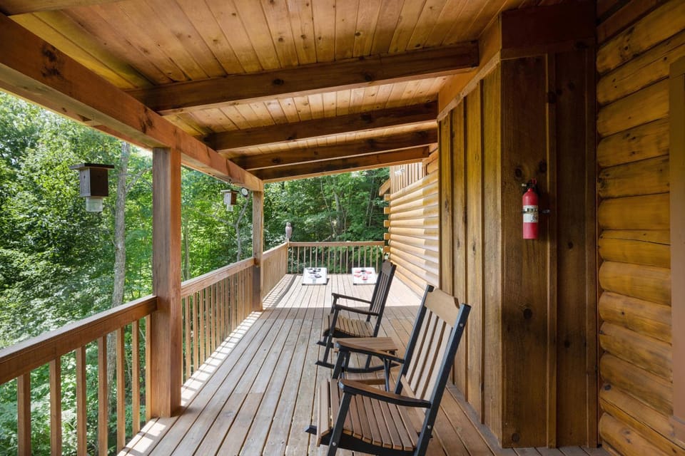 Balcony/Terrace, Mountain view