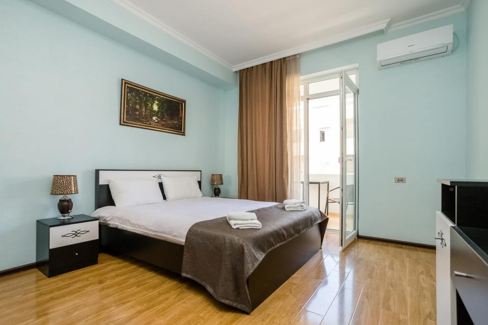 Rustaveli Three Bedroom Apartment with Amazing views Apartment in Tbilisi, Georgia