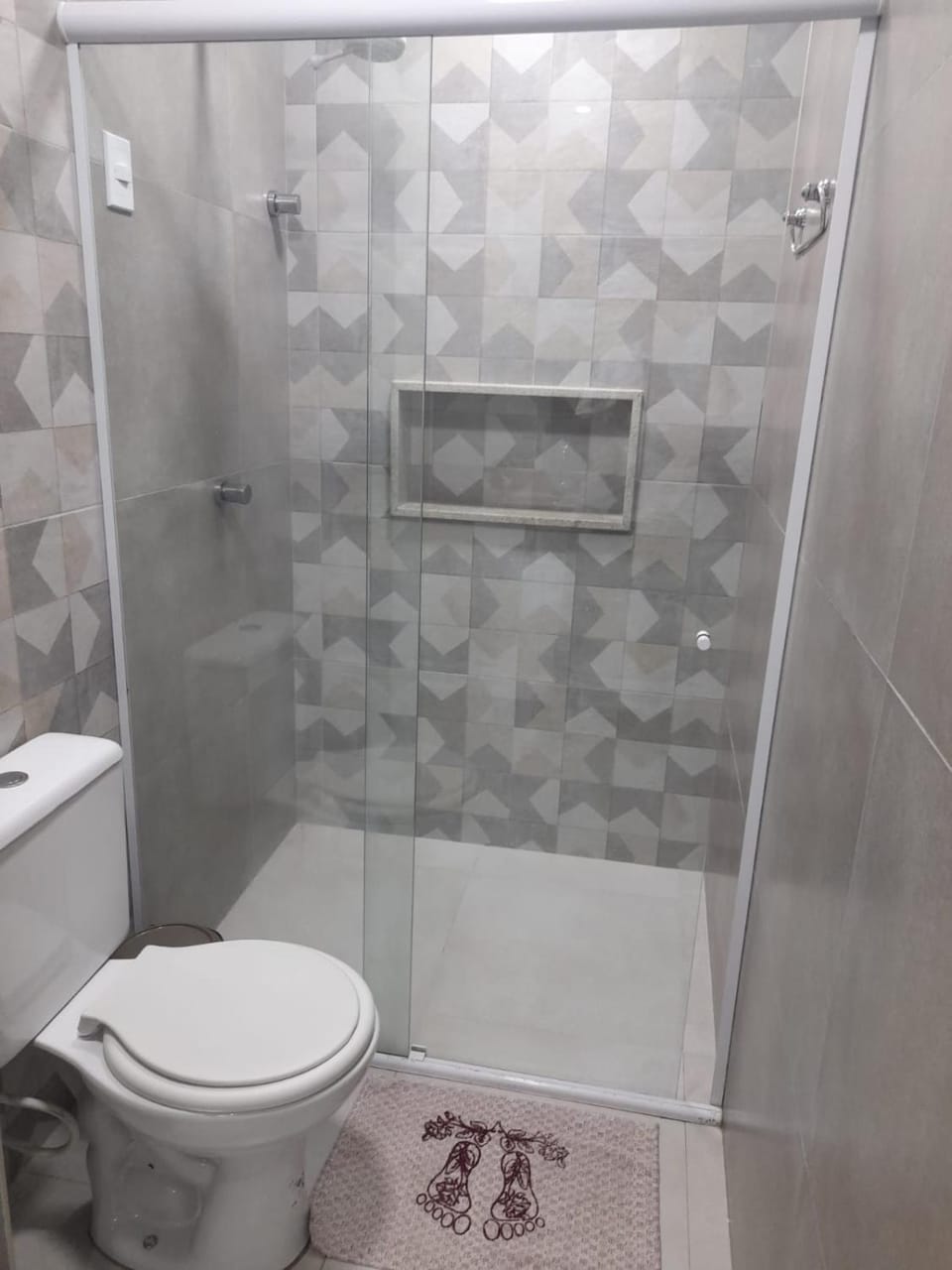 Shower, Toilet, Bathroom