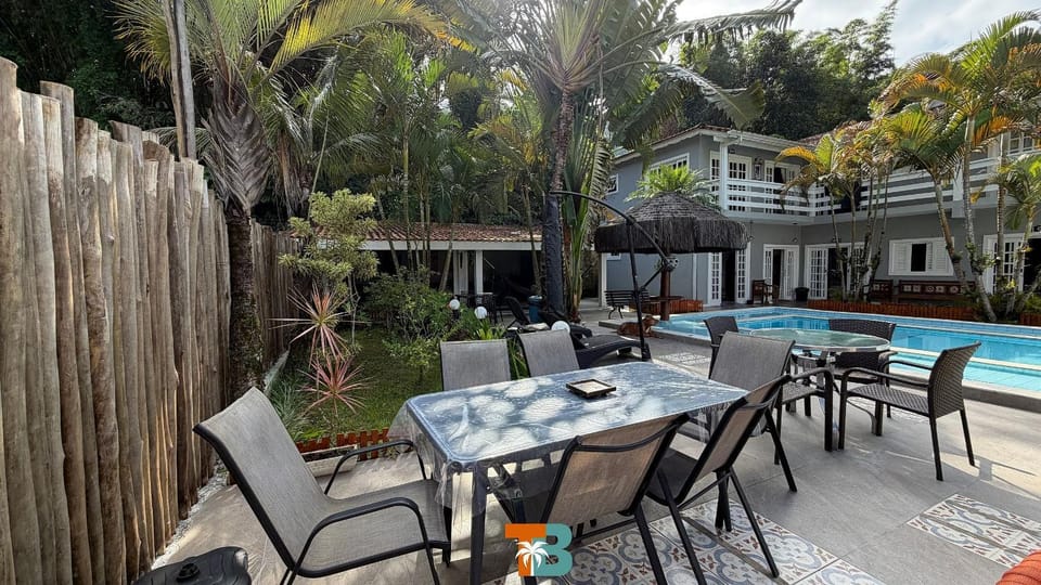 Linda casa na Barra do Sahy 1 (Litoral Norte - SP) House in São Sebastião