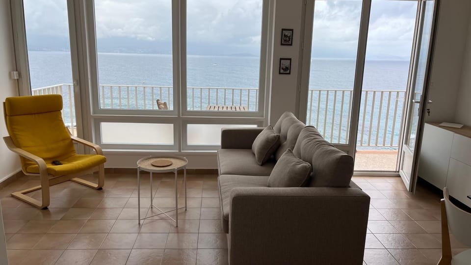 Le Face à La Mer Apartment in Ajaccio