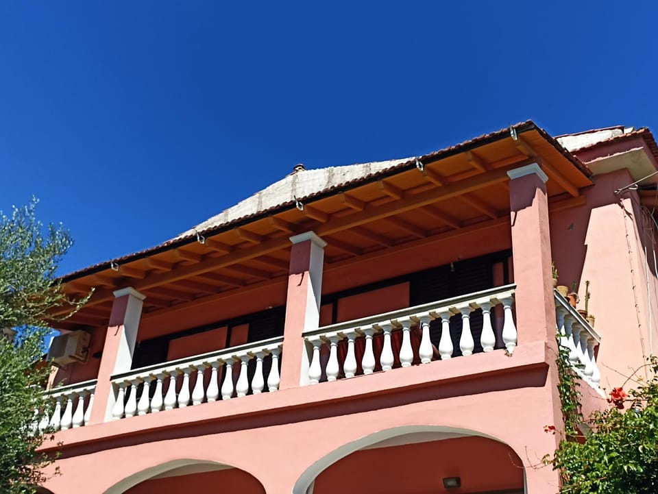 Property building, Balcony/Terrace