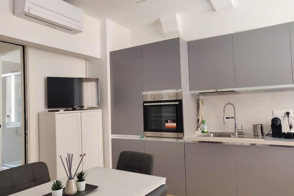 TV and multimedia, Kitchen or kitchenette, Dining area, pet friendly
