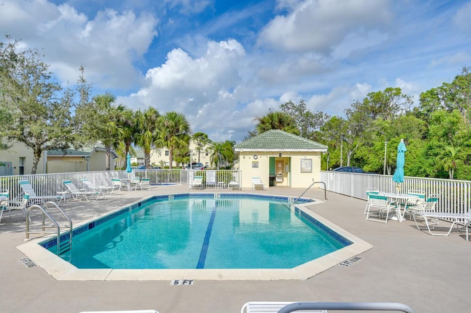 6 Mi to Beach: Naples Condo w/ Pool & Hot Tub House in North Naples