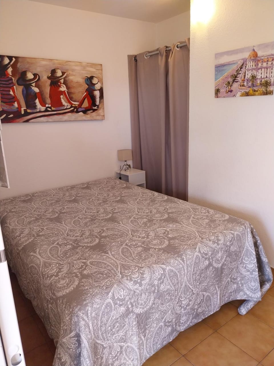 T1 bis centre à 50 m de la plage avec parking privé Apartment in Sainte-Maxime