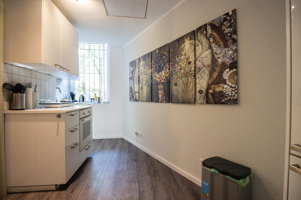 Coffee/tea facilities, Kitchen or kitchenette