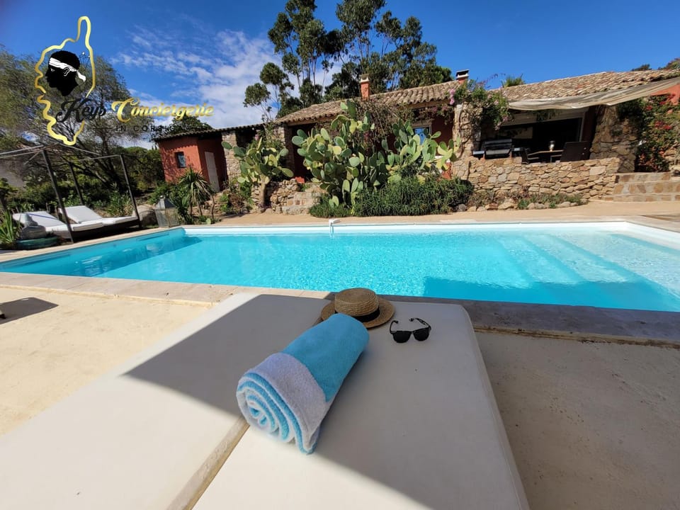 Swimming pool, Swimming pool, sunbed