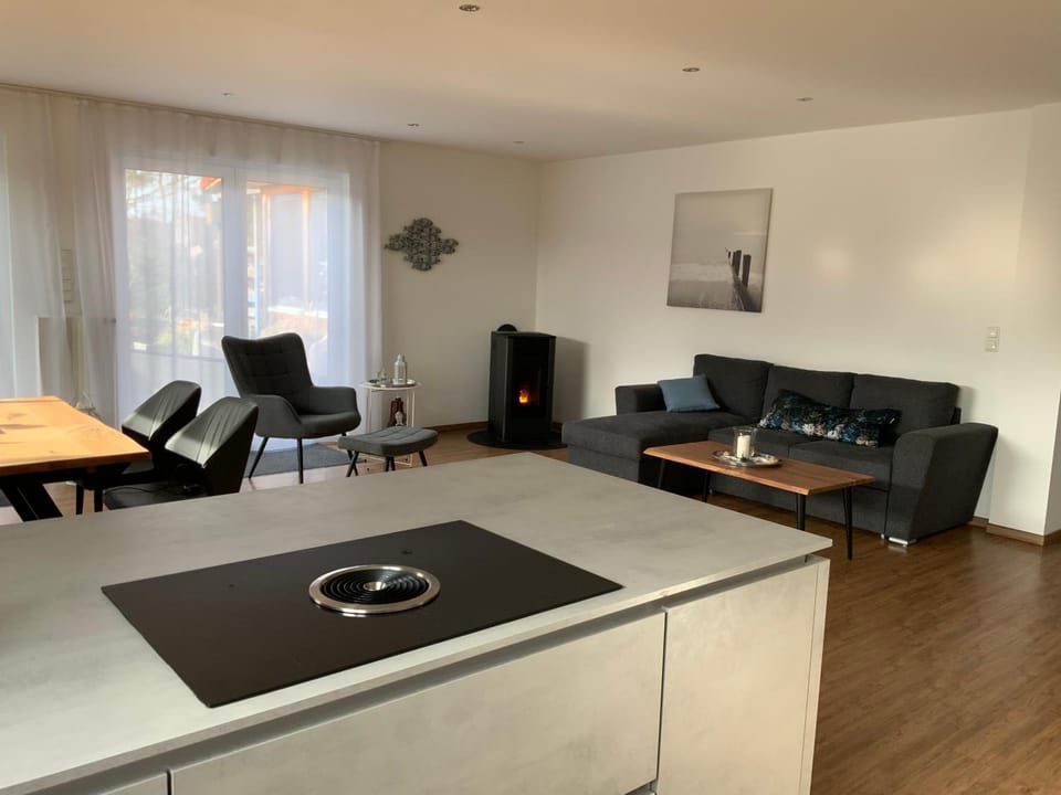 Kitchen or kitchenette, Living room, Seating area